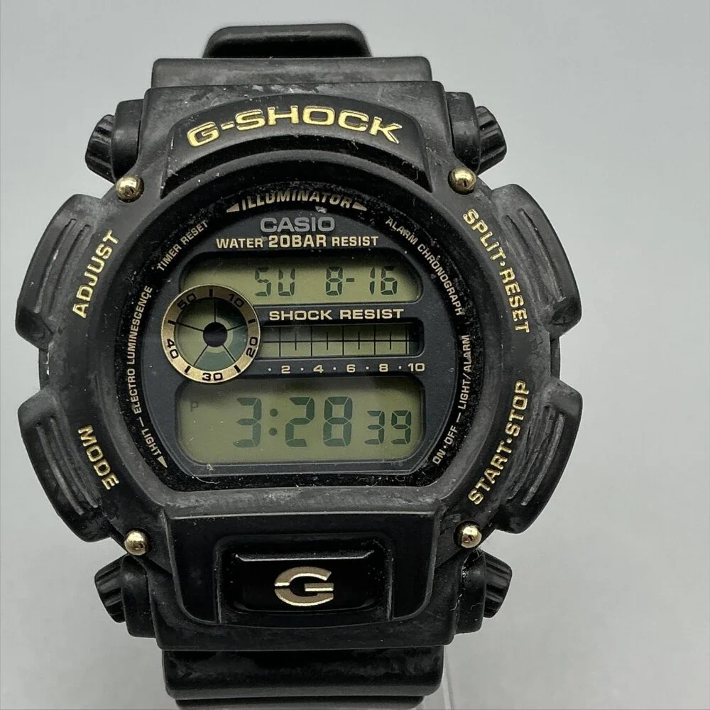 Casio G-Shock Mens Watch 33mm Digital Illuminator 3232 DW-9052GBX New Battery
